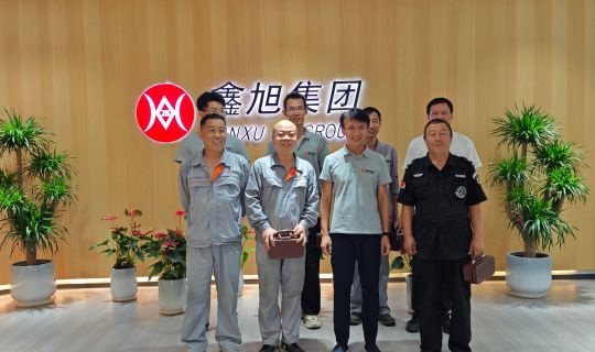 致敬军人本色　凝聚奋进力量